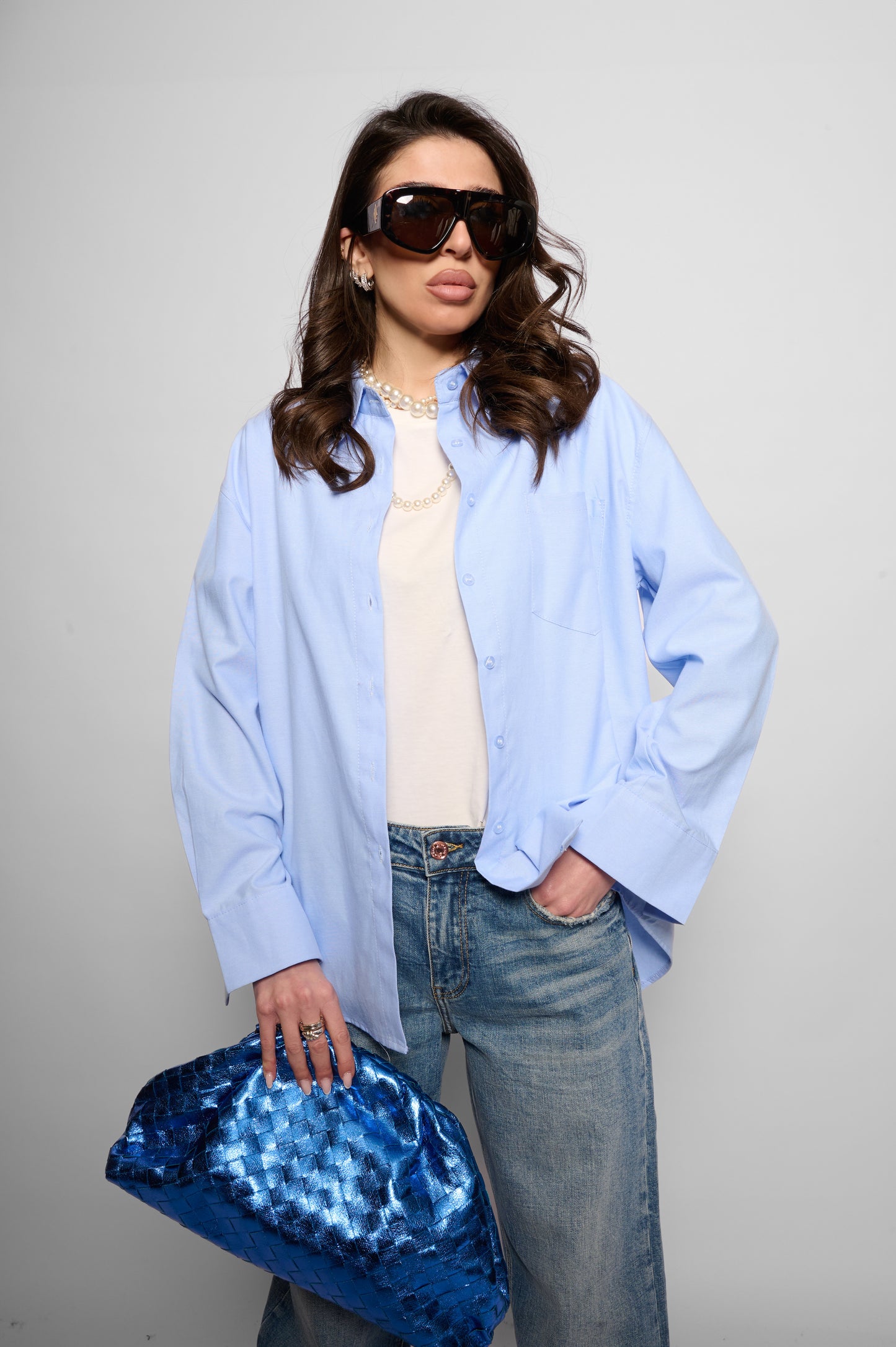 Camicia maschile azzurra