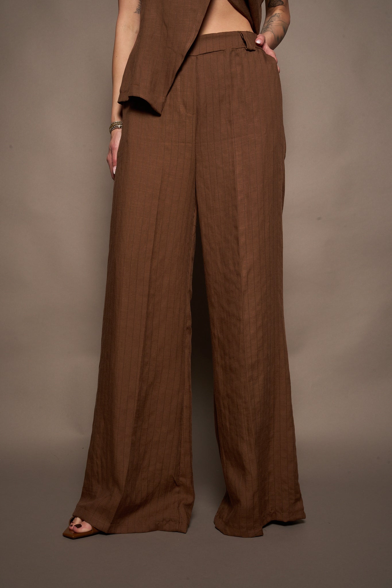 Pantalone righe marrone