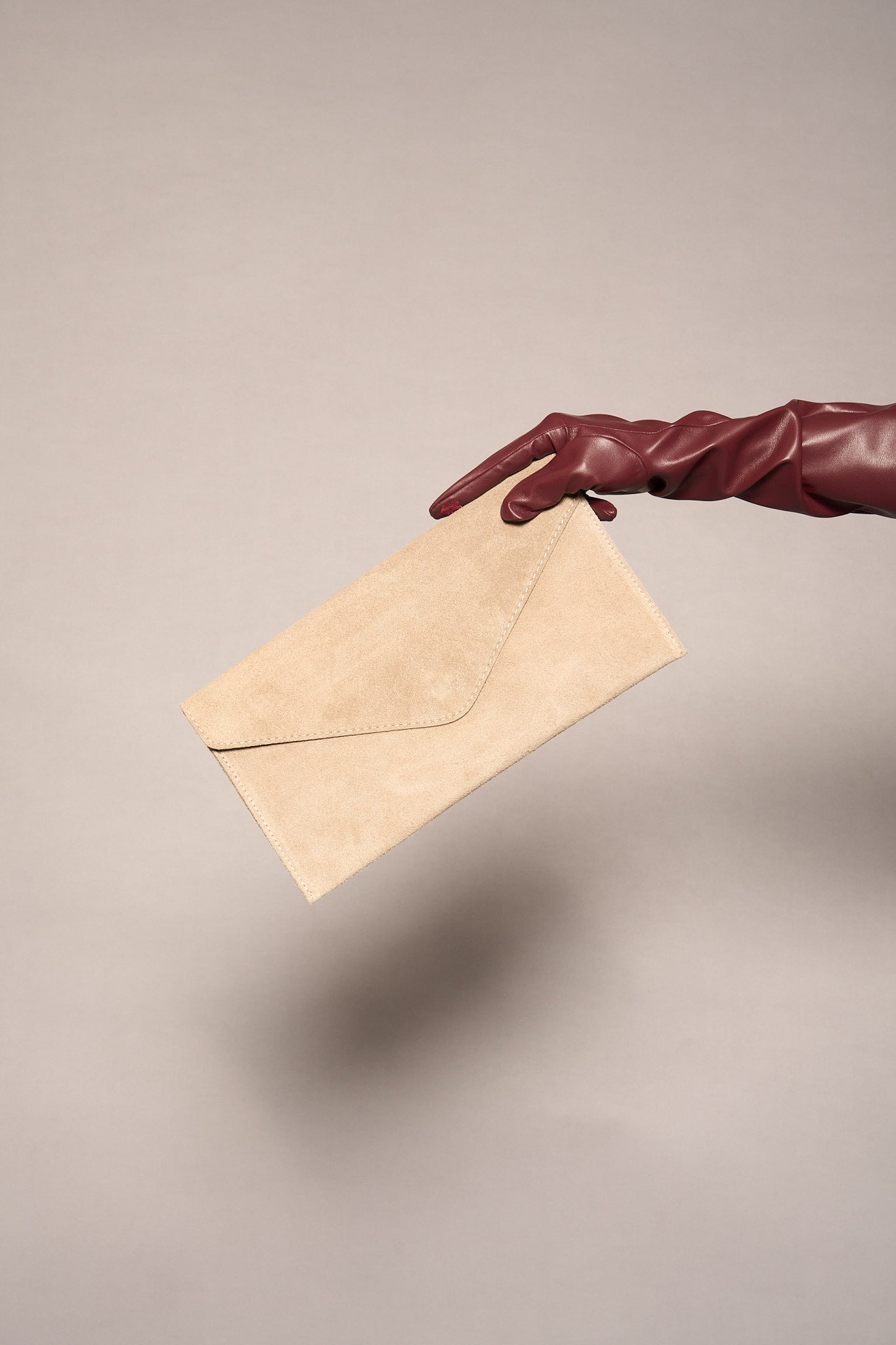 Pochette suede panna