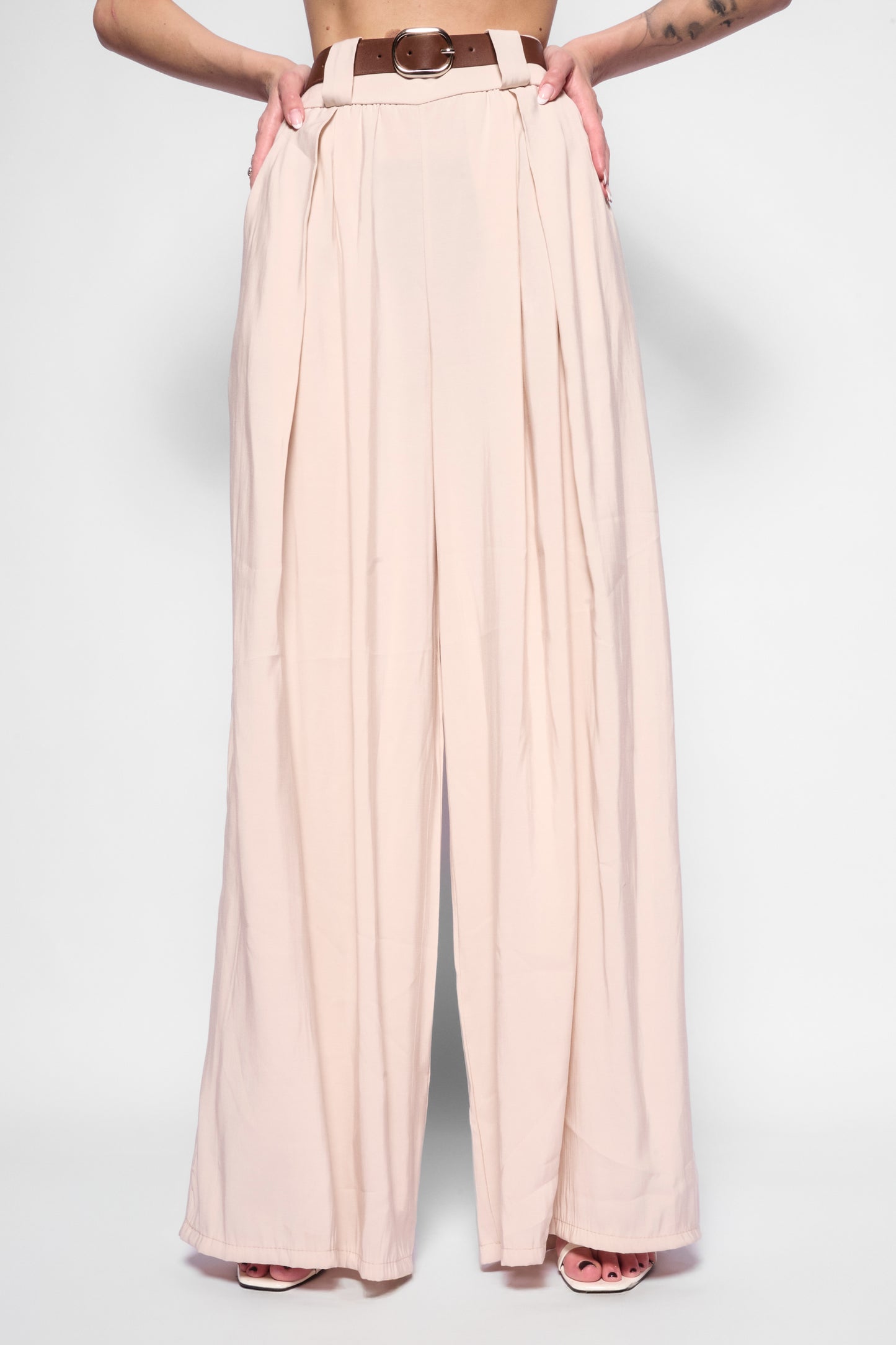 Pantalone ampio beige