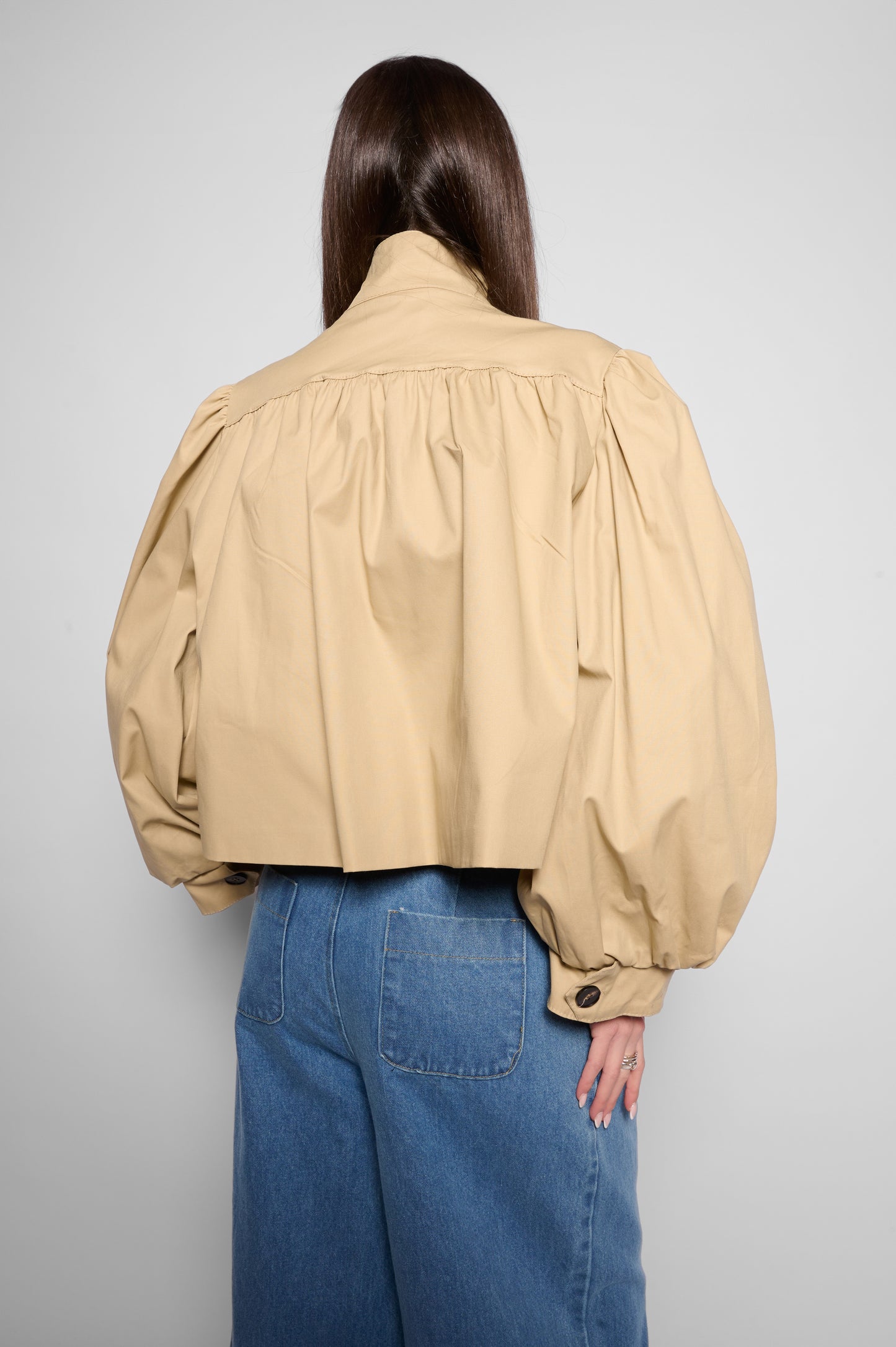 Trench corto