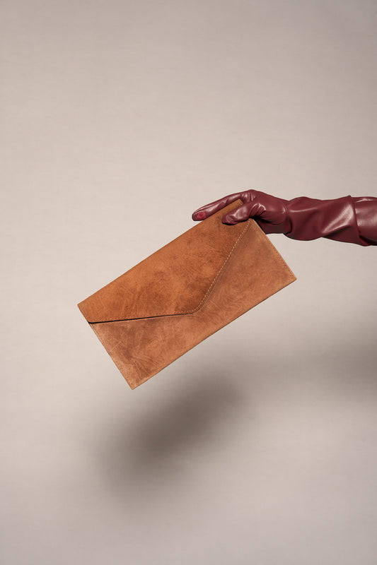 Pochette suede camel