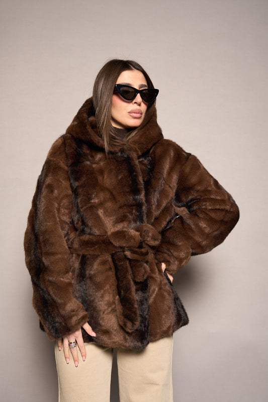 Pelliccia con cintura