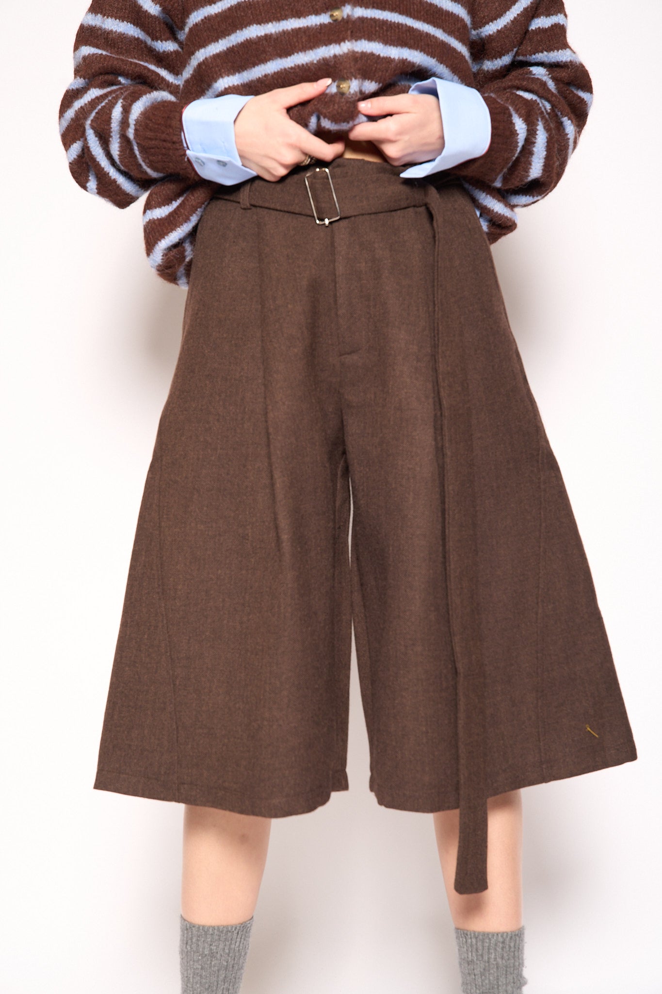 Bermuda marrone cintura