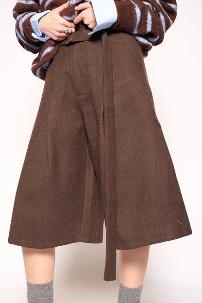 Bermuda marrone cintura