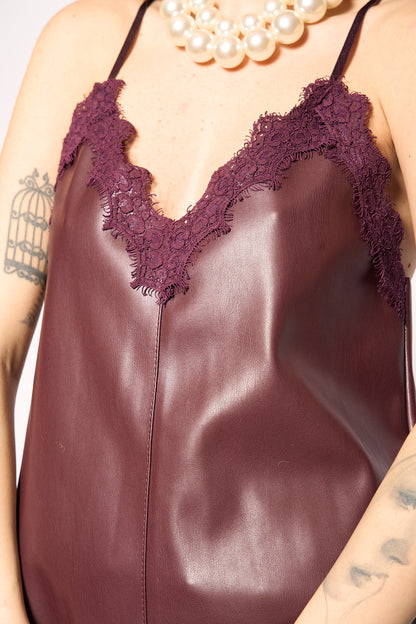 Top similpelle con pizzo