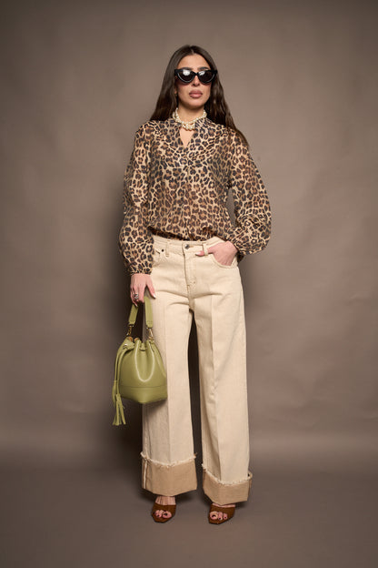 Jeans beige con piega