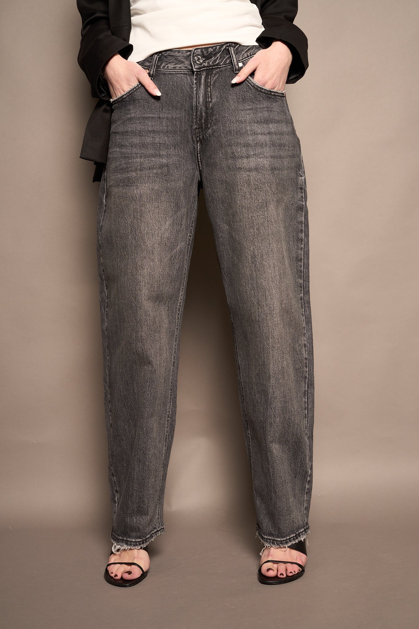 Jeans balloon grigio