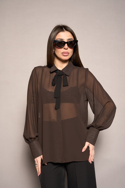 Camicia con fiocco marrone